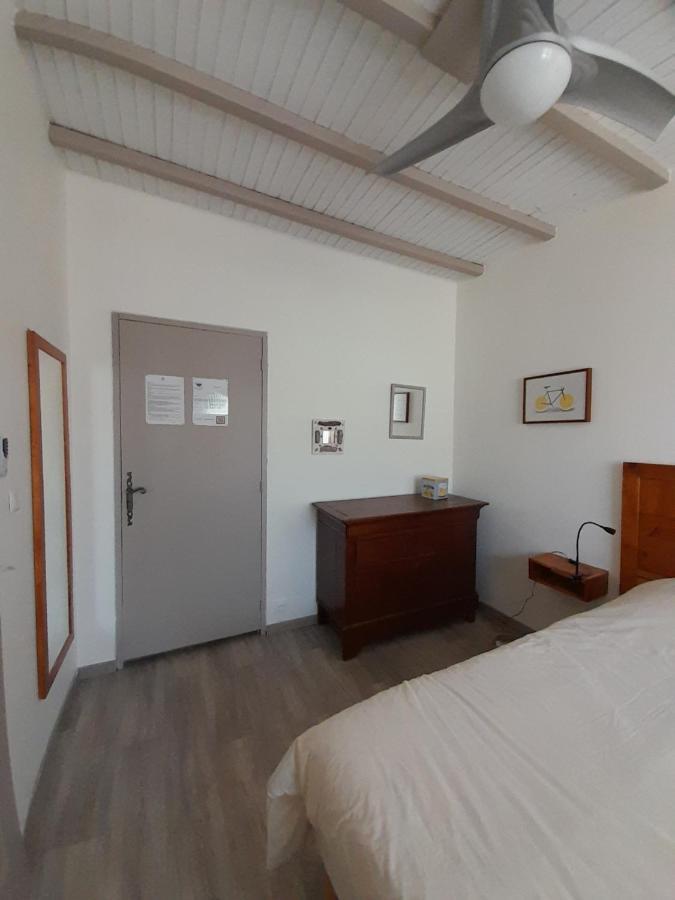La Pause Sous Le Pin B&B Chambres D'Hotes Capestang Dış mekan fotoğraf